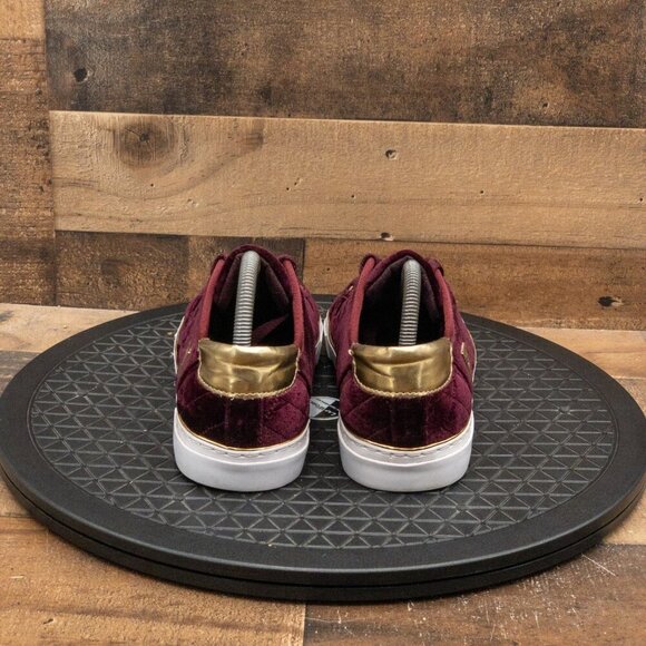 GUESS GOOD ONES 2 WOMENS CASUAL SHOES FAUX VELVET MAROON GOLD LOW SIZE 8.5M - Picture 7 of 9